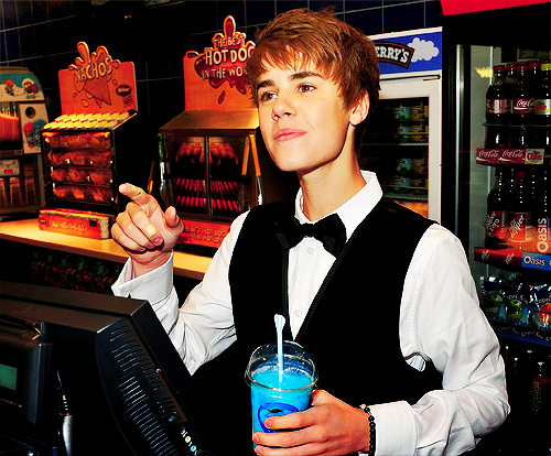 Justin Bieber Pictures, Images and Photos