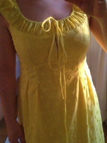 yellowdress2.jpg?t=1363544354