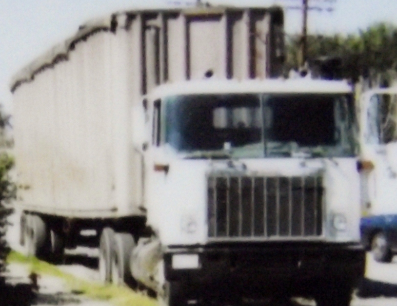 http://i1122.photobucket.com/albums/l522/nhwd228/Unidentified_Truck-1.png