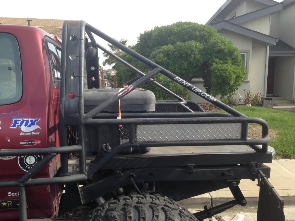 Toyota Tube Bed Pirate 4x4