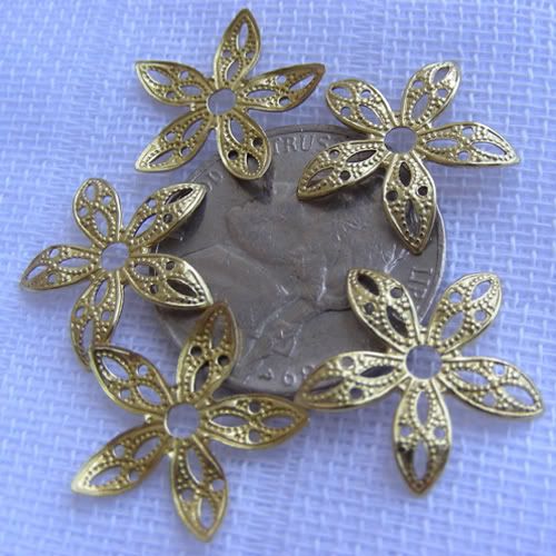 Wholesale-Gold-Color-Brass-Metal-Flower-Filigree-Charm-16mm-Findings-cf009-Pick
