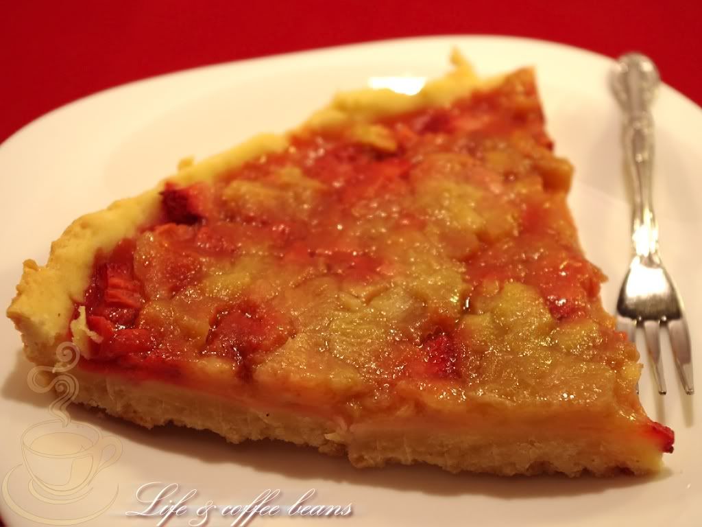 Placinta cu rubarba si capsuni/Rhubarb and strawberries pie