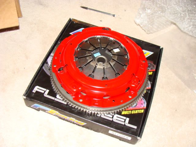 As with most Clutch Masters clutches, the FX100 incorporates the Hi-Leverage  pressure plate design and the steel back disc. It features only slightly increased.