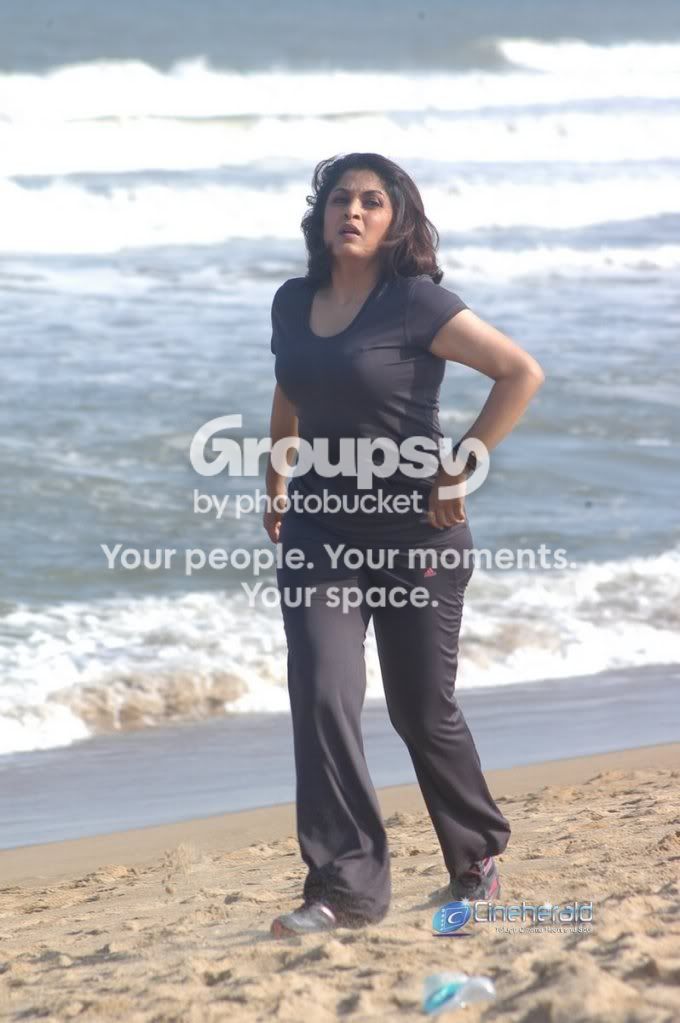 Ramya_krishna_hot_pics95.jpg