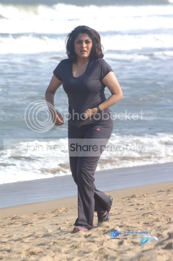 Ramya_krishna_hot_pics96.jpg